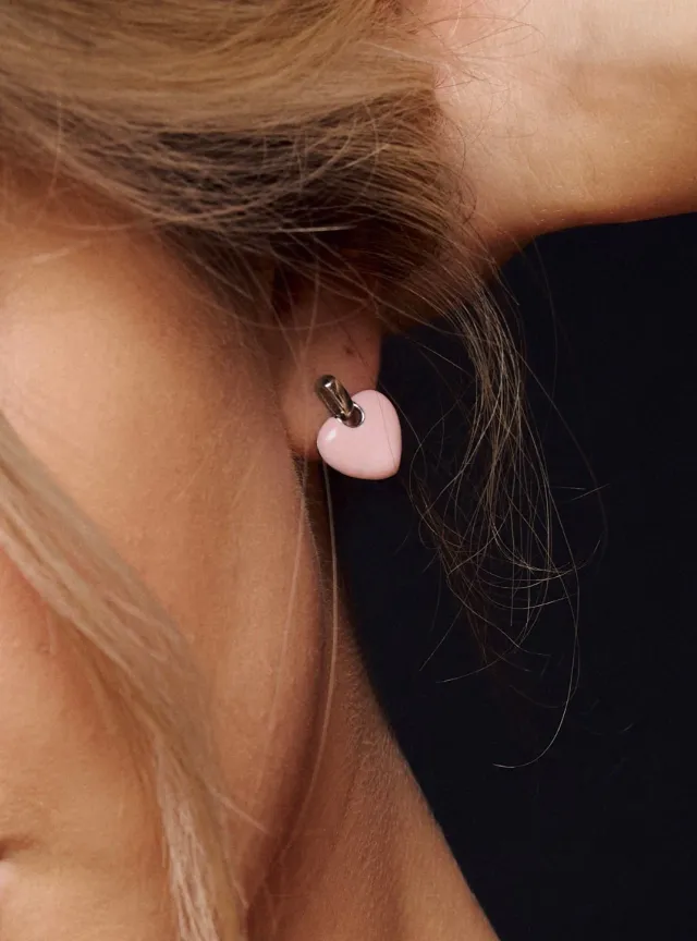 Сережки з емаллю "Pink heart" – обкладинка - купуйте на Chuttyevo!